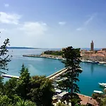 Jaska Anica Supetarska Draga