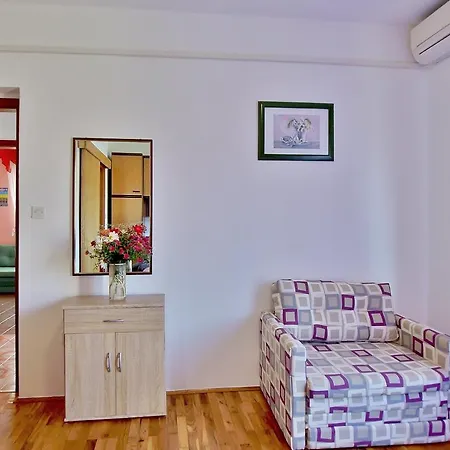 加斯卡安尼卡公寓 公寓 *